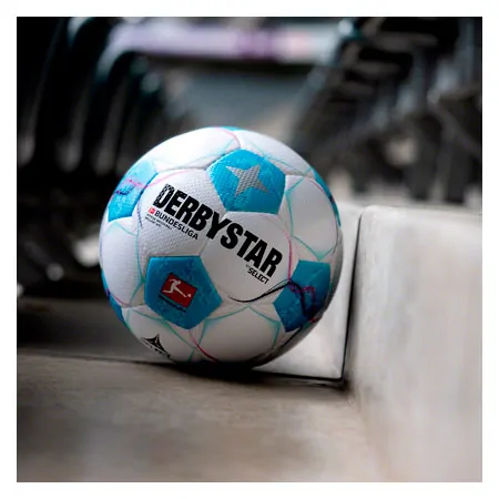 Derbystar Soccer Bundesliga Brillant Replica v24, size 5